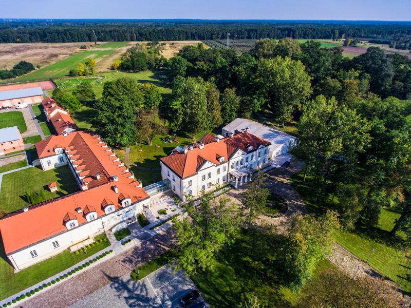 Hotel Sobienie Krolewskie Sobienie Szlacheckie Exteriér fotografie